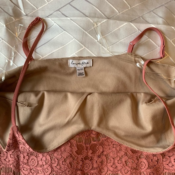 ❤️ Peachy pink coral lace adjustable strap camisole sexy tank blouse valentines - Picture 7 of 7